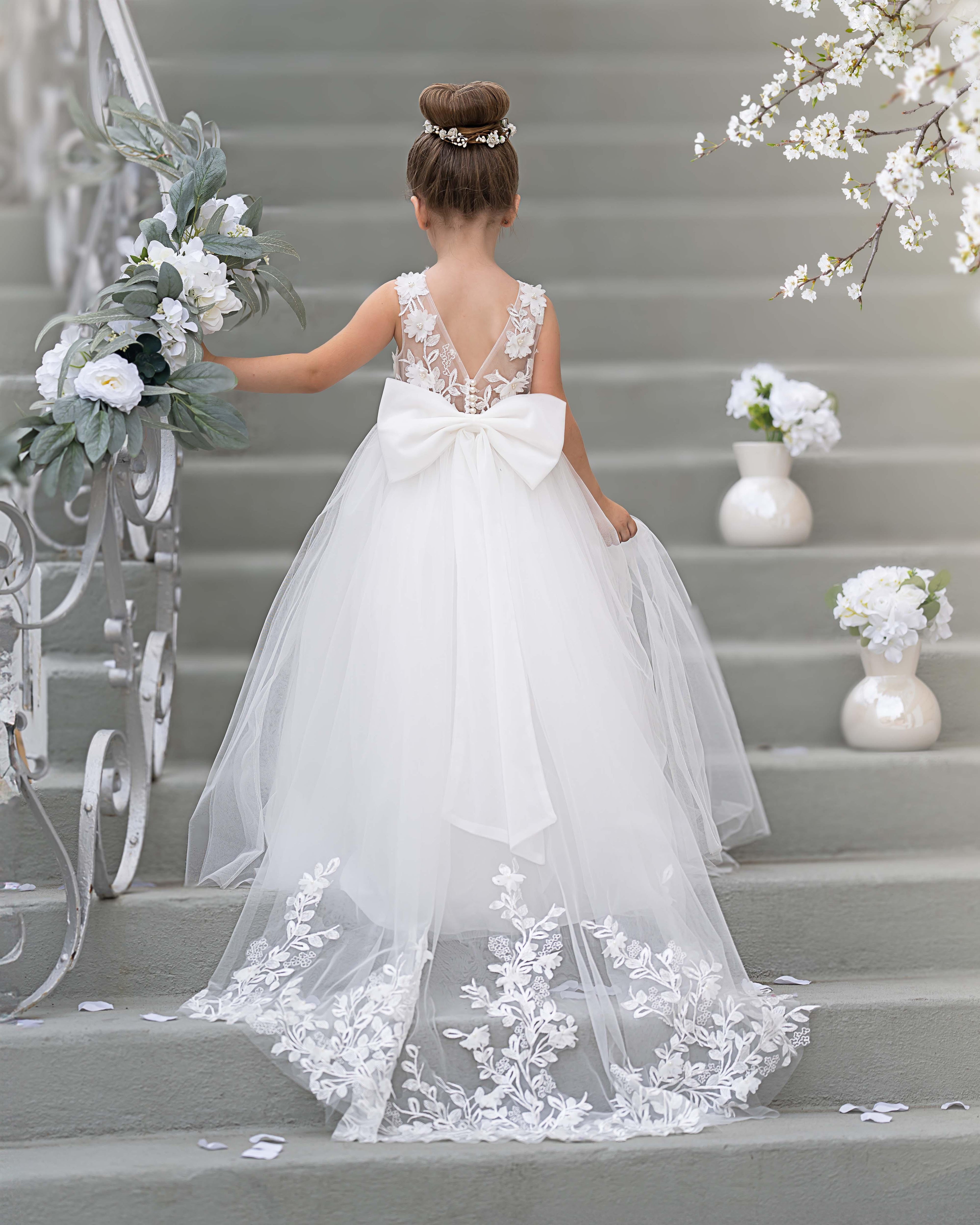 Sleeveless Princess Flower Girl Dress With Detachable Train And Beaded Lace