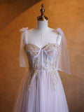 Abito lungo da cerimonia a linea ad A con corsetto, applicazioni, fiocco in tulle e spalline, con strascico fluente
