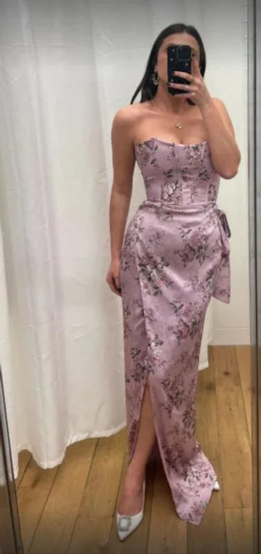 Vestido de Cetim Formal de Festa com Corpete Estampado Fúcsia e Fenda Frontal Y8458