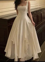 Robe de soirée longue blanche à encolure carrée, asymétrique, coupe trapèze Y2786