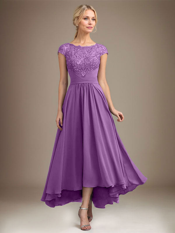 Robe de mère de la mariée en mousseline de soie à dentelle asymétrique illusion en décolleté arrondi et coupe en A avec plis