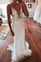 Deep V-Neck Mermaid Ivory Backless Lace Wedding Dress