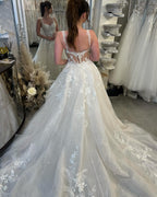 Designer White A Line Spaghetti Straps Sleeveless Tulle Wedding Dress With Lace