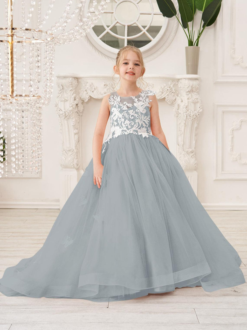 Elegant Sleeveless Tulle Flower Girl Dress With Applique Lace And Sweep Train