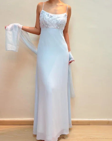 Vestido de Noite Elegante com Alças Azul Pastel, Aplicações de Chiffon e Contas Y8142