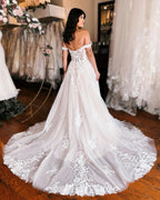 Abito da sposa elegante lungo a linea ad A, senza maniche, con spalline in pizzo e spacco