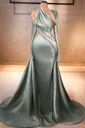 Abito da sera elegante in raso con maniche lunghe, scollo all'americana e volant a sirena
