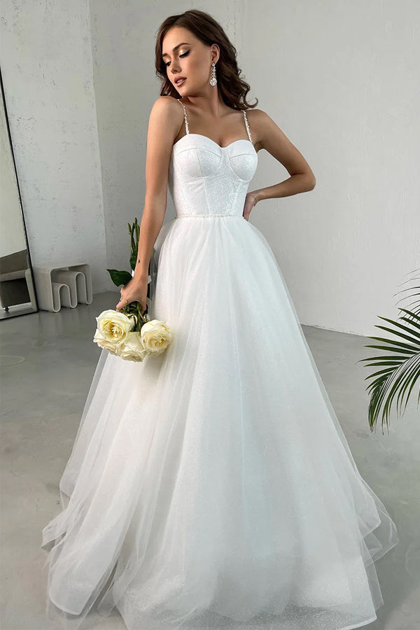 Robe de mariée élégante en tulle, ligne A, bretelles fines, décolleté en cœur