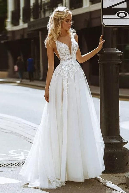 Elegantes A-Linie V-Ausschnitt Spitze Strand Brautkleid Brautkleid