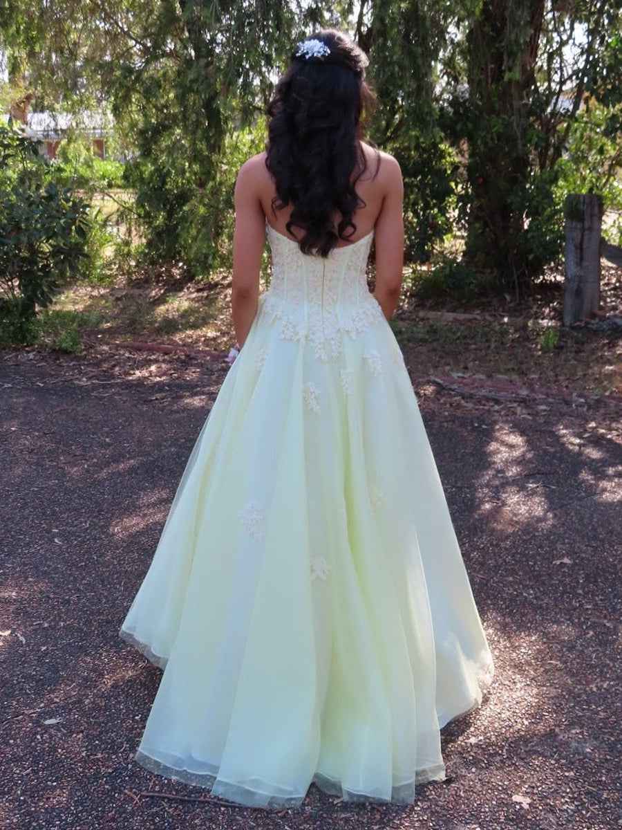Pale Yellow Strapless A Line Prom Dress With Lace Appliques