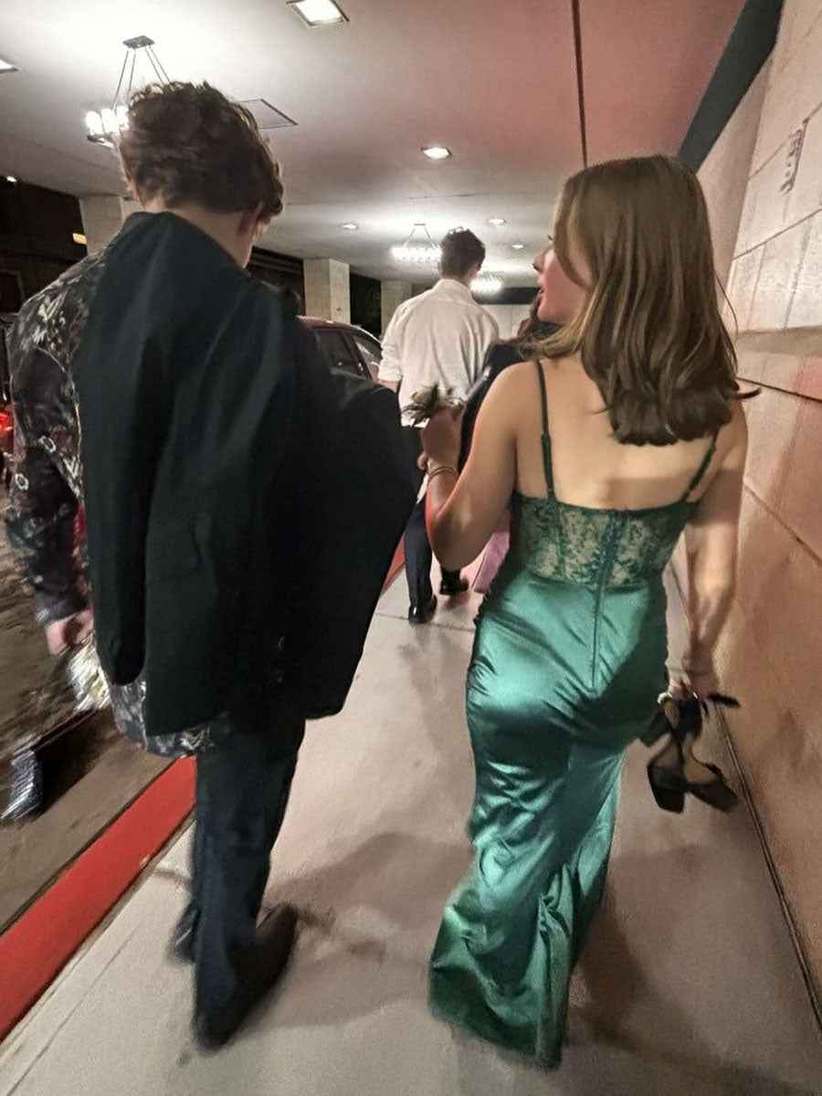 Emerald Green Lace Mermaid Long Prom Dress With Slit And Satin Skirt
