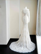 Abito da sera romantico bianco con applicazioni in pizzo, tulle e paillettes, modello sirena, scollatura a spalle scoperte Y8663