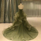 Abito lungo da sera in tulle verde con spalline a cuore Abito da ballo in tulle verde a strati Y987