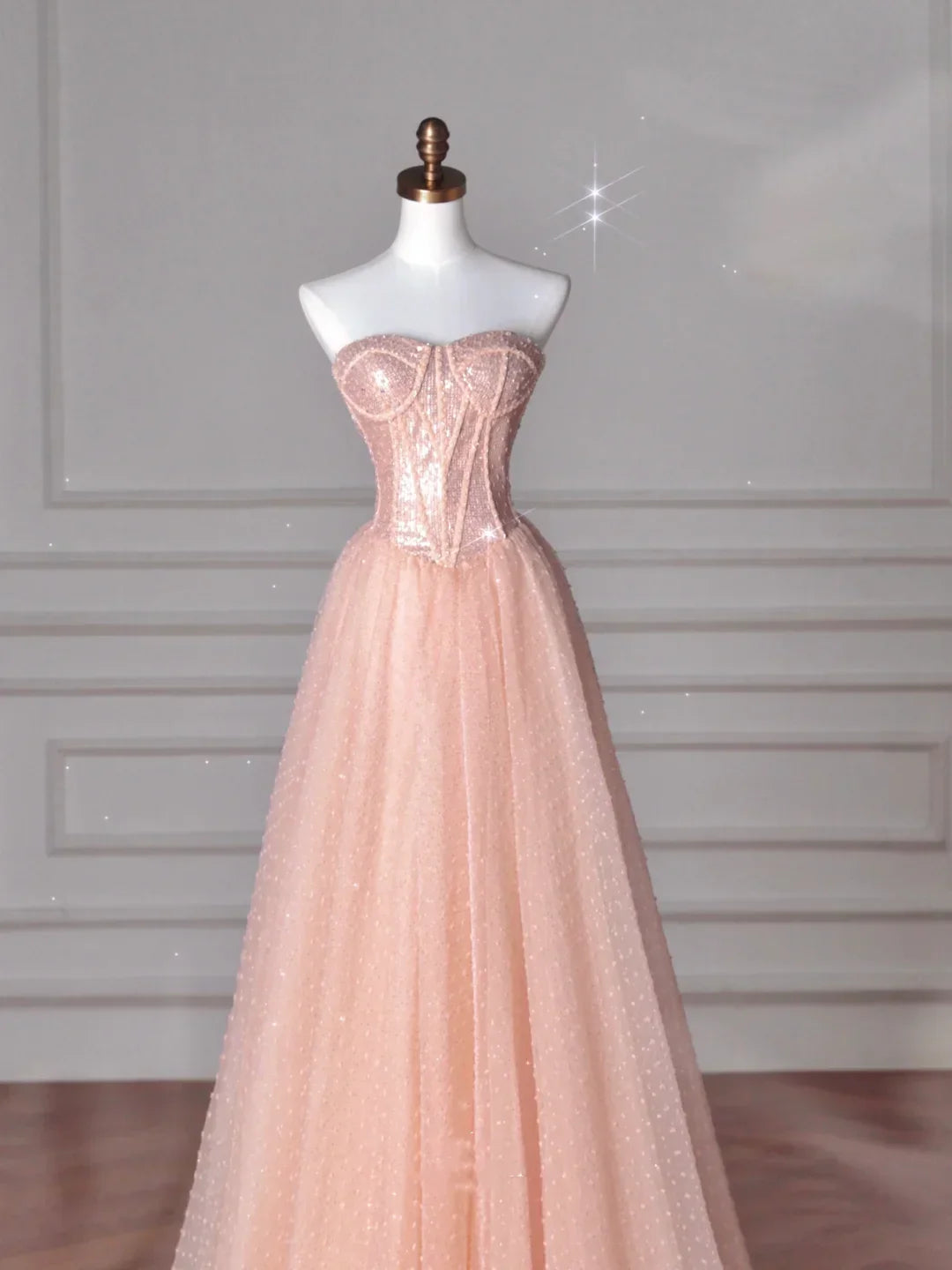 Abito lungo da sera e da ballo a linea A in tulle con paillettes rosa pesca senza spalline Y8645
