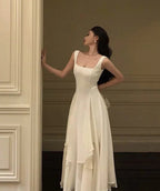 Robe de soirée longue blanche à encolure carrée, asymétrique, coupe trapèze Y2786