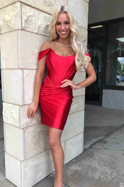 Vestido de fiesta de satén con hombros descubiertos
