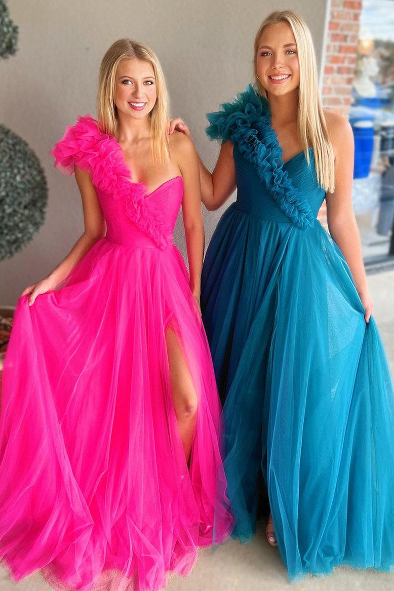 Abito da sera lungo in tulle con spalla scoperta a linea ad A e balze
