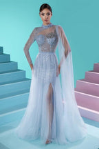 Vestido de Baile Deslumbrante Comprido em Linha A, Gola Alta, Mangas Compridas, Bordado com Fenda