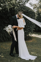 Robe de mariée modeste en satin élastique, ligne A, col en V Fairy