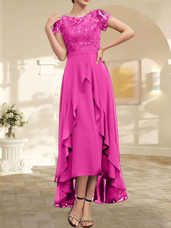 Robe de mère de la mariée en mousseline et dentelle asymétrique illusion à encolure dégagée, coupe en A, avec nœud, volants et paillettes