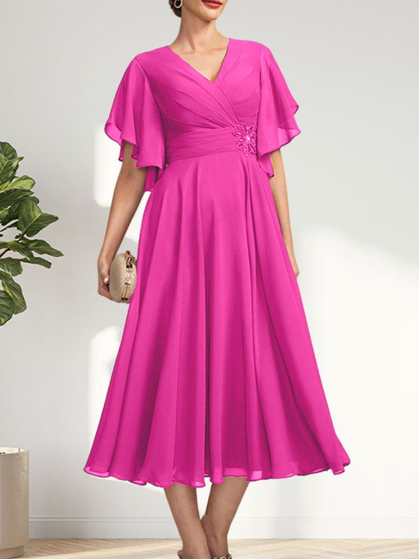 A-Linie, V-Ausschnitt, knielang, Chiffonkleid für die Brautmutter mit plissierten Perlen