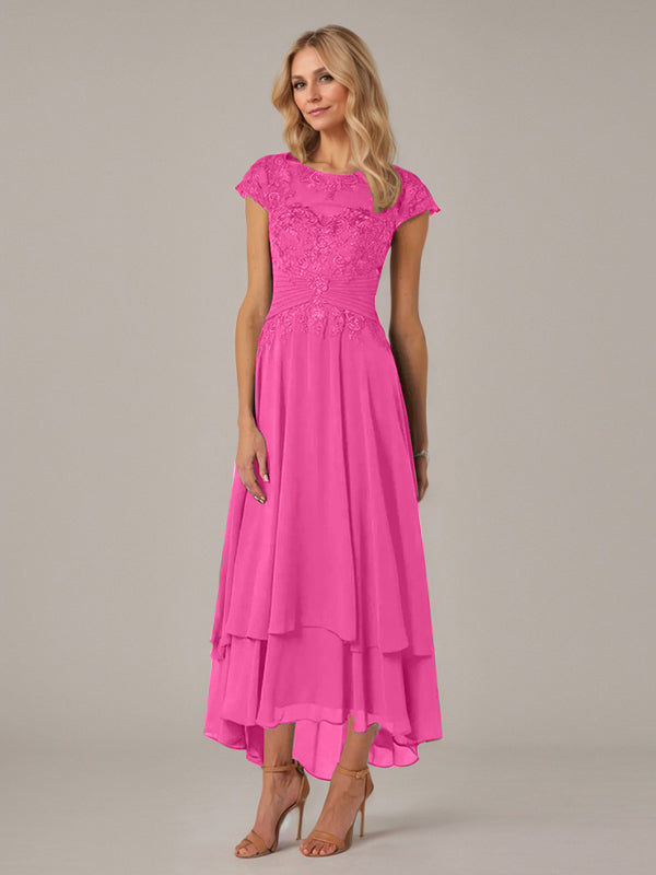 Robe de mère de la mariée en dentelle en mousseline asymétrique à encolure bateau illusion et plis avec appliqué, coupe en A
