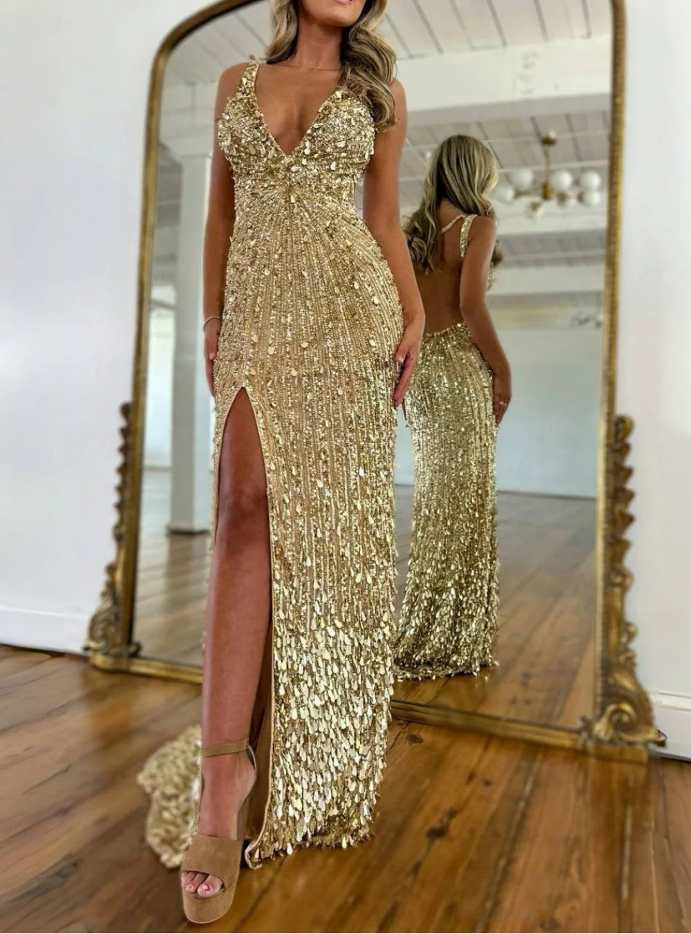 Vestido de Baile com Lantejoulas, Decote em V e Cauda de Sereia | Vestido de Noite Sem Mangas com Fenda Alta e Costas Descobertas