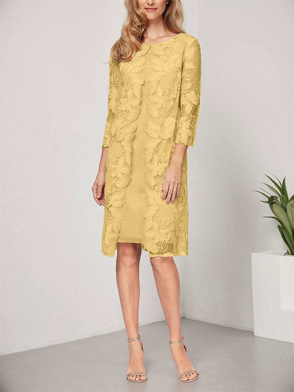 Robe de mère de la mariée en mousseline et dentelle, longueur genou, coupe en A, décolleté arrondi, avec veste