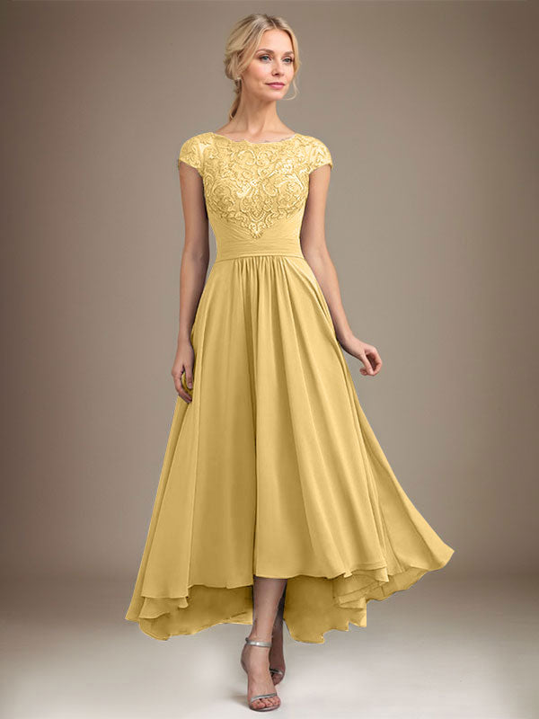 Robe de mère de la mariée en mousseline de soie à dentelle asymétrique illusion en décolleté arrondi et coupe en A avec plis