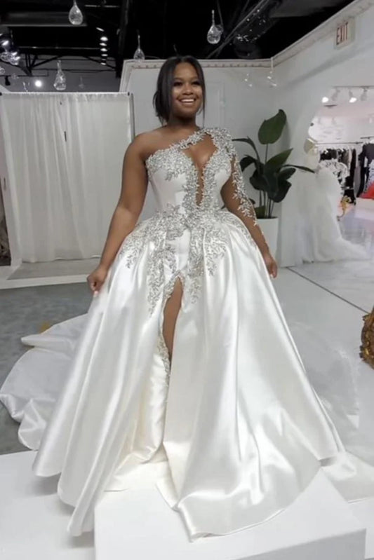Wunderschönes langes A-Linien-Brautkleid aus Satin mit einer Schulter, Perlenapplikationen und Spitze und Schlitz