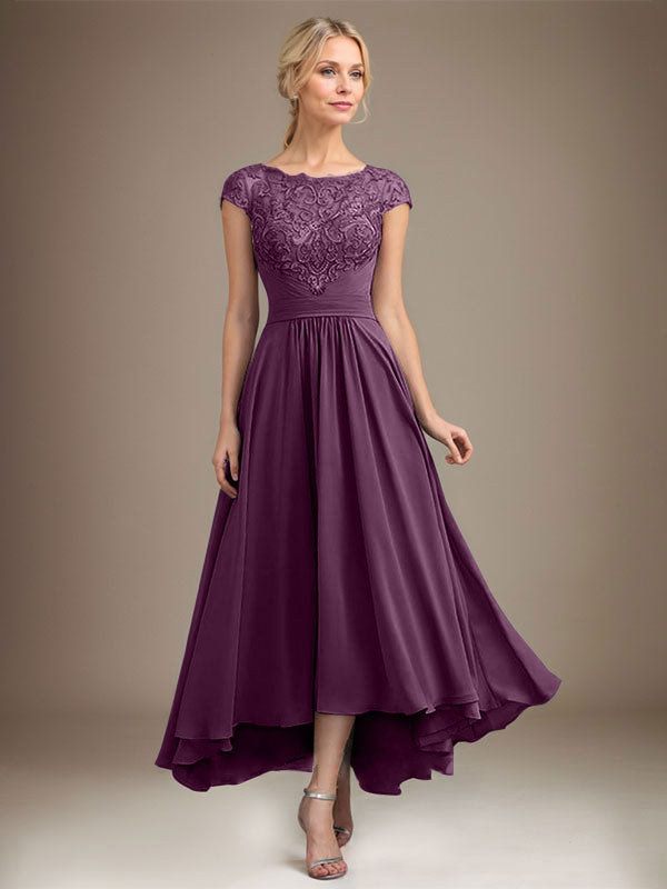 Robe de mère de la mariée en mousseline de soie à dentelle asymétrique illusion en décolleté arrondi et coupe en A avec plis