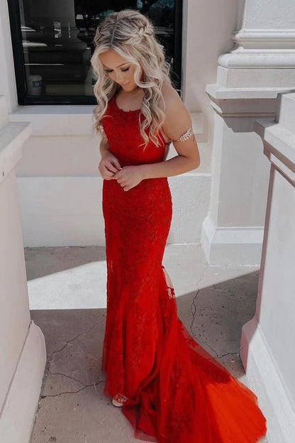 Vestidos de fiesta de tul verde sirena con escote redondo y cordones.