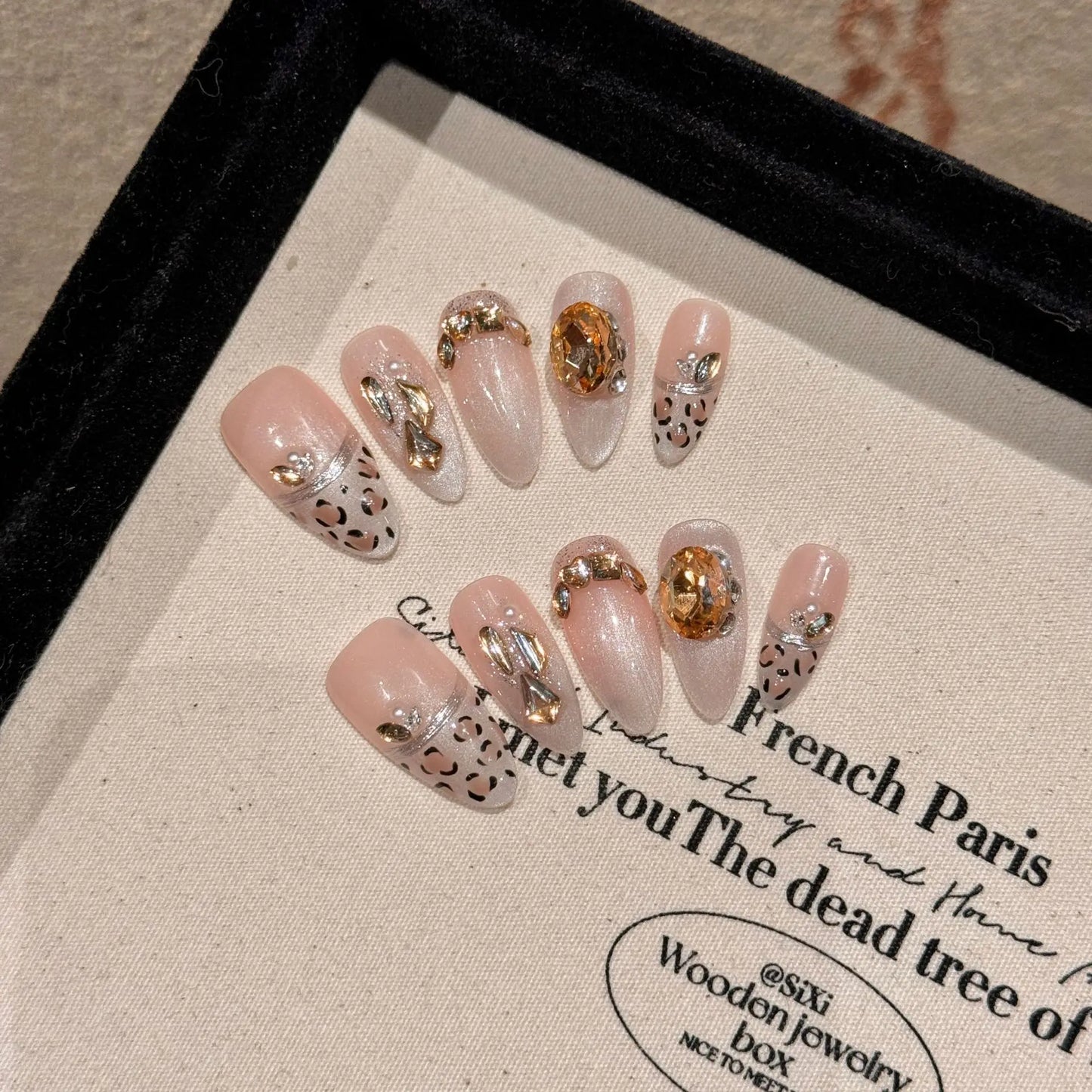 New Press on Nails Cat Eye Kitten Detachable Acrylic Artificial Nails Diamonds Gel False Nails