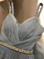 Robe de soirée simple en tulle bleu perlé, coupe évasée, bretelles fines, col en V, robe de bal Y8649