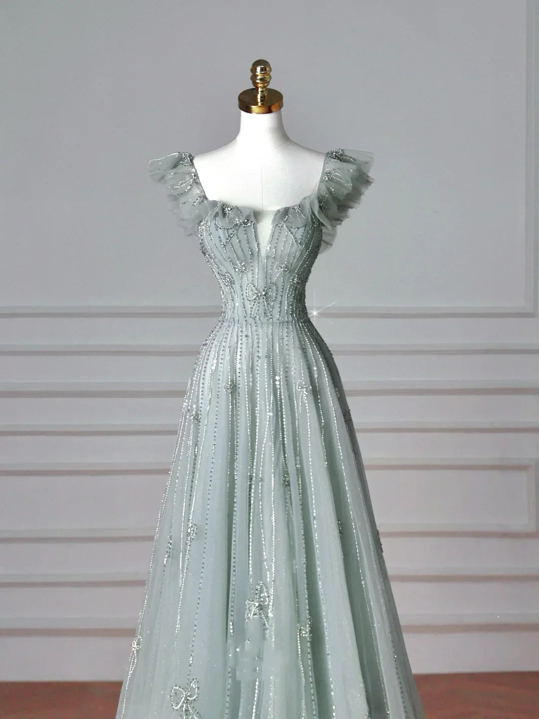 Vestito da sera a linea A con scollo quadrato verde chiaro, tulle e perline, abito da ballo Y8612