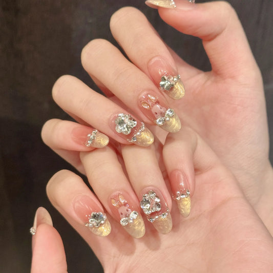 Nuevo estilo de uñas postizas con diseño de conejito de dibujos animados, rubor, francés, con diamantes, suaves y artesanales. 