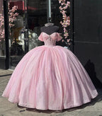 Glitzerndes schulterfreies rosa Ballkleid, rosa Kleid für den sechzehnten Geburtstag, rosa Prinzessinnenkleid Y7002