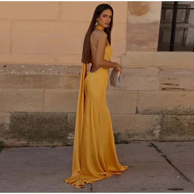 Vestido largo de gala amarillo satinado sin espalda y con hombros descubiertos Vestido de noche Y8466
