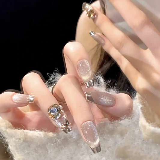 Venta caliente 3D Diseño de Arte de Uñas Gel Accesorios de Uñas de Moda Ojo de Gato Nude Uñas Presionadas 