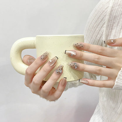Nuevas uñas postizas de alta calidad estilo Hepburn con diseño de mariposa, diamantes y lunares, versátiles para mujer, con simulación de maquillaje 