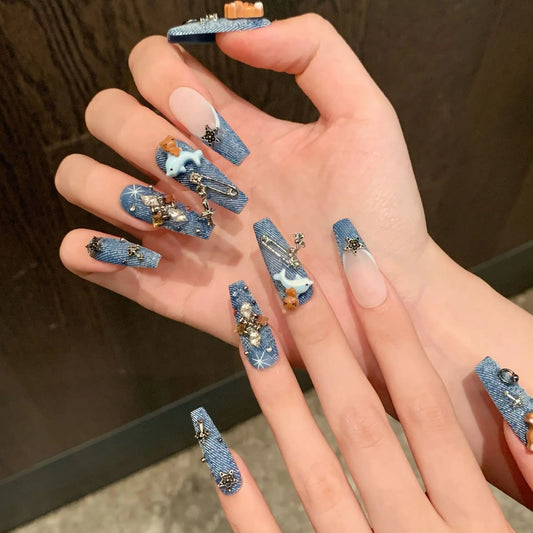 Uñas largas hechas a mano con diseño de gato negro de chica picante estilo de mezclilla vintage 