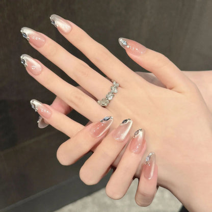New Style Cat-eye Nail Tips with Shattered Crystals, Exuding a Cold and Sophisticated Aura, Handcrafted for Wearing