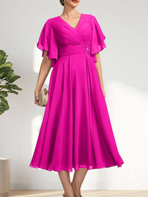 A-Linie, V-Ausschnitt, knielang, Chiffonkleid für die Brautmutter mit plissierten Perlen