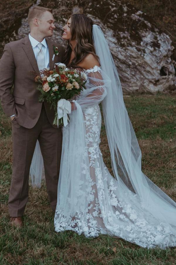 Ivory Mermaid Wedding Dress 3D Floral Lace Appliques And Detachable Sleeves