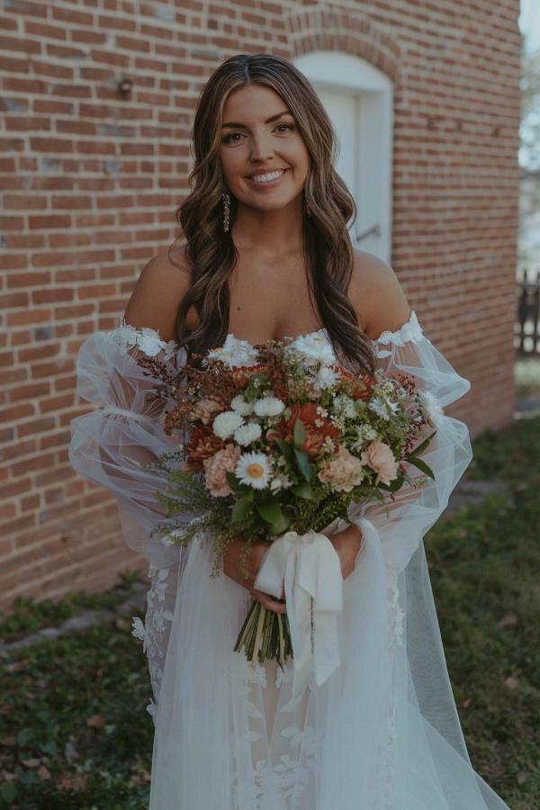 Ivory Mermaid Wedding Dress 3D Floral Lace Appliques And Detachable Sleeves