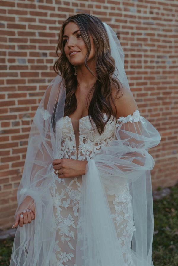 Ivory Mermaid Wedding Dress 3D Floral Lace Appliques And Detachable Sleeves