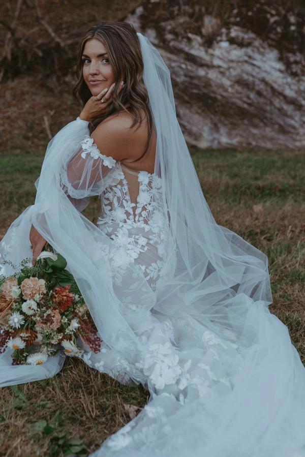 Ivory Mermaid Wedding Dress 3D Floral Lace Appliques And Detachable Sleeves