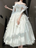 Vestido de Festa Elegante Branco com Alças Finas, Tule, Rendas e Apliques de Borboleta Y8394