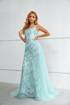 Robe longue sirène bleu aqua à paillettes avec encolure carrée et traîne en tulle