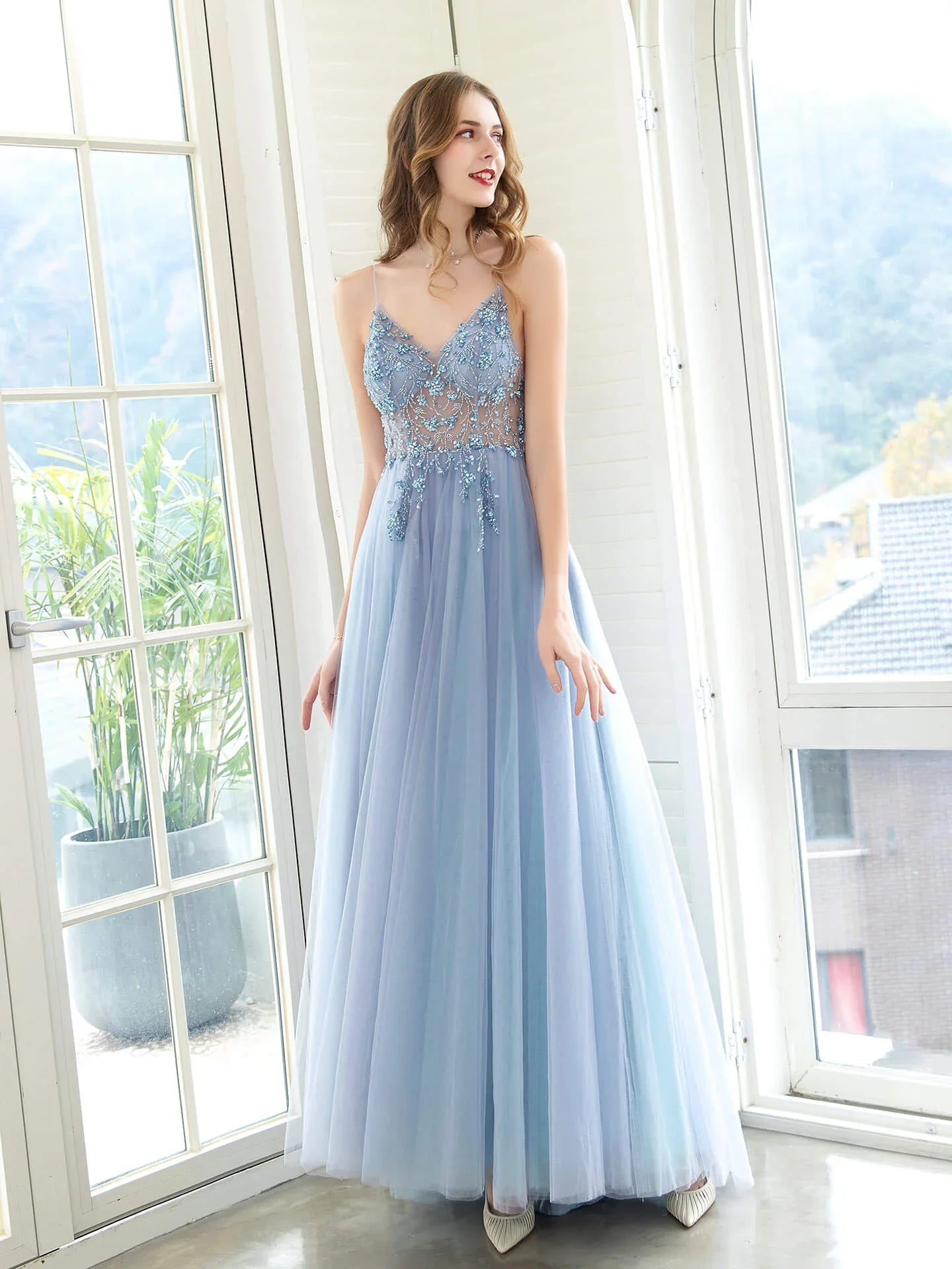 Abiti da sera da boutique Abito da ballo di lusso con perline Abiti da festa serali di lusso Abito con spalline sottili Dressblee